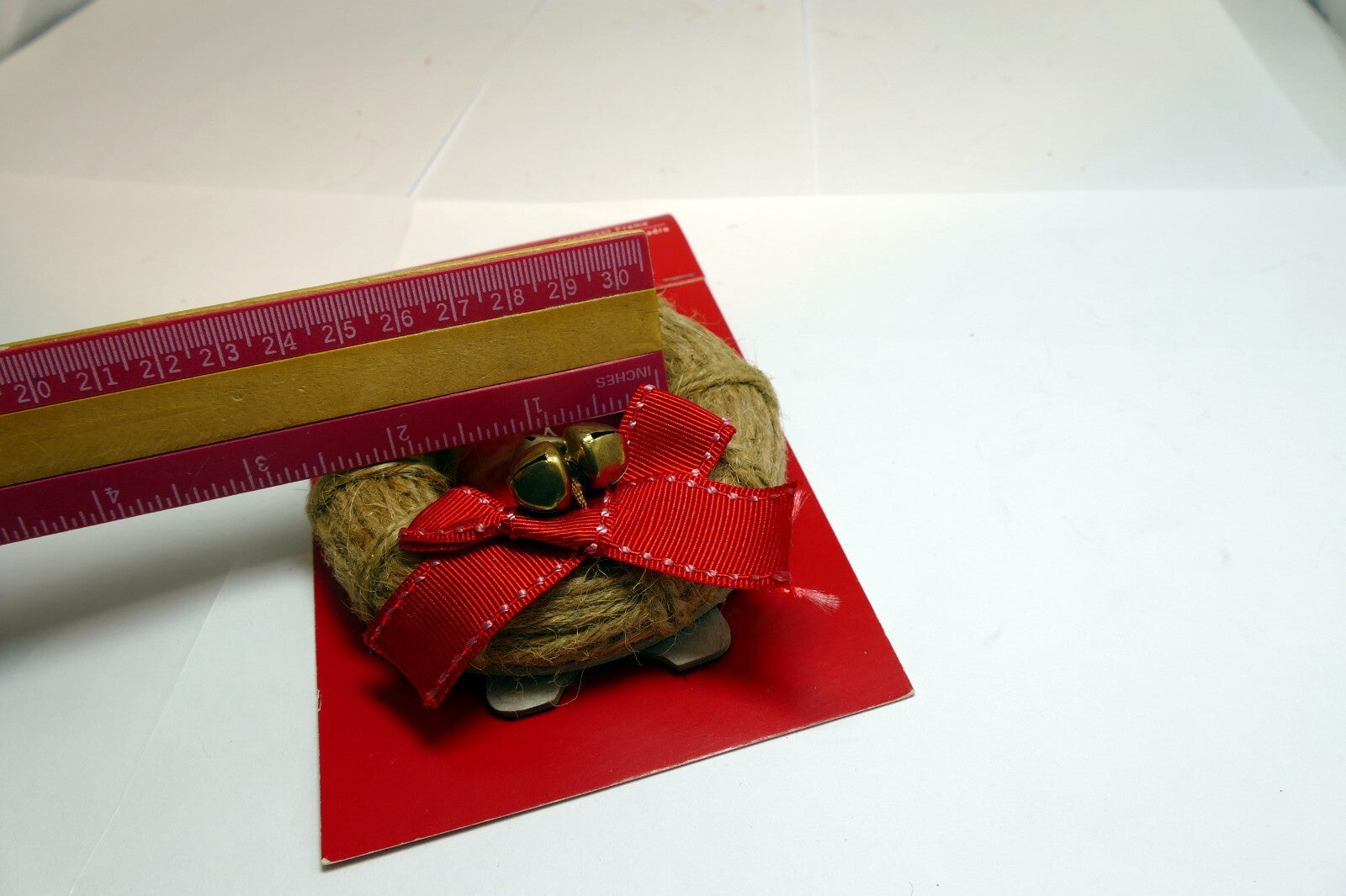 STUDIO DECOR CHRISTMAS PHOTO/PICTURE FRAME ORNAMENT 2X2" 5X5cm hanging X-mass