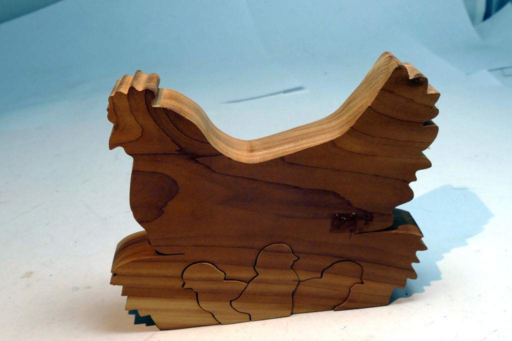 AROMATIC RED CEDAR 6X3X0.5" Wood carved Chicken Chicks moth repellant storage