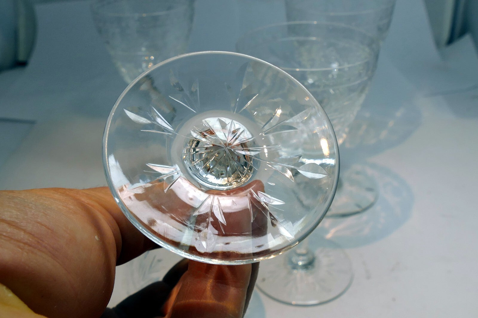 QUEEN'S Anne Lace Bohemian Wine Stem Glass Clear Cut Etched set of 4 Goblets