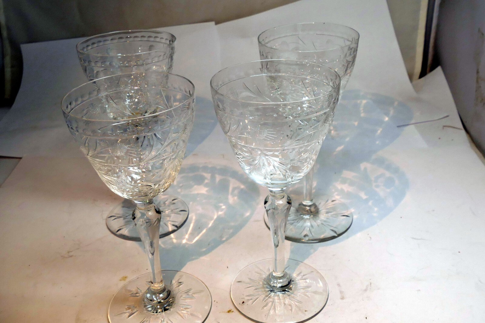 QUEEN'S Anne Lace Bohemian Wine Stem Glass Clear Cut Etched set of 4 Goblets