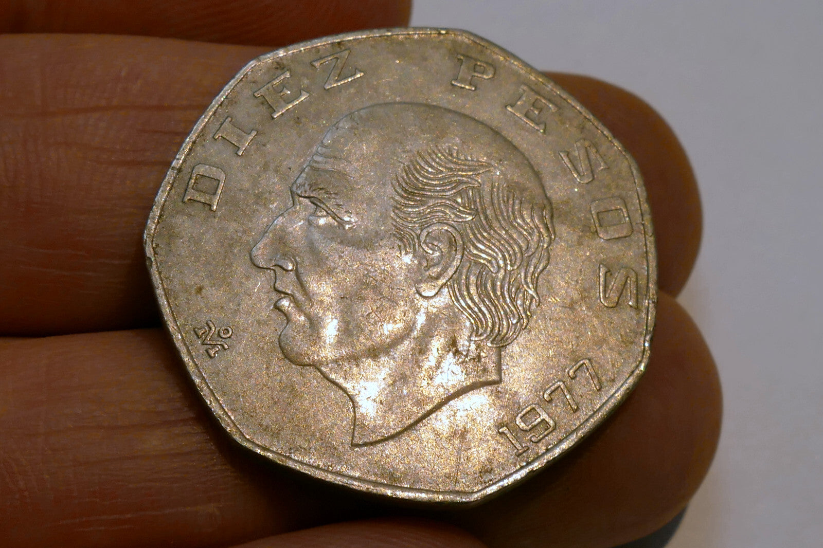 DIEZ PESOS 1977 MEXICO COIN  10