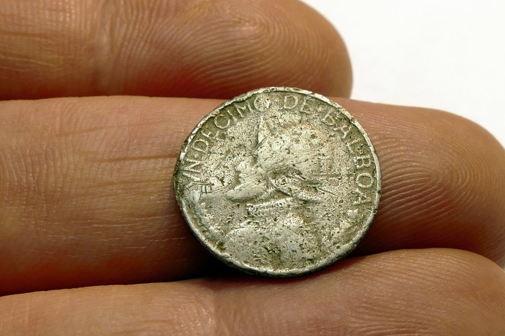 1966 Silver Panama 1/10  Balboa Armored Balboa Coin - poor condition