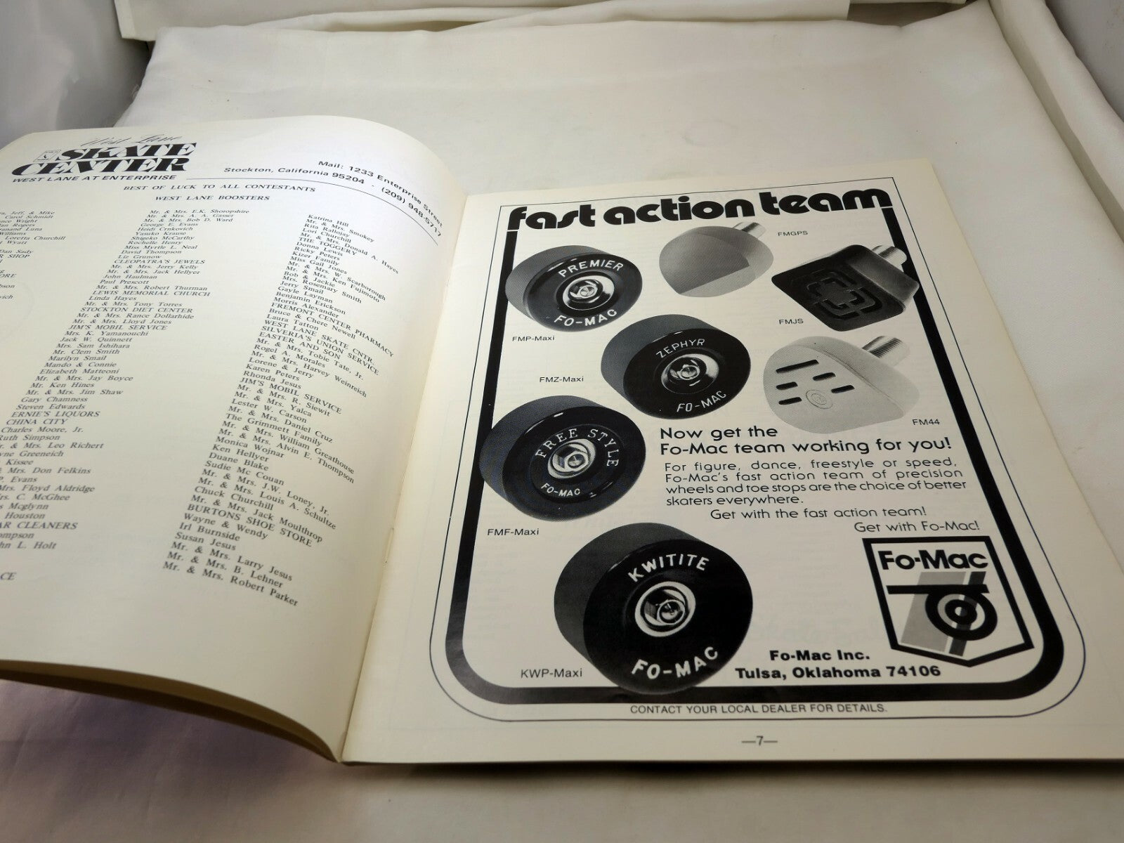 Gold Skate Classic 12th 1977 Program competition  BOOK BROCHURE