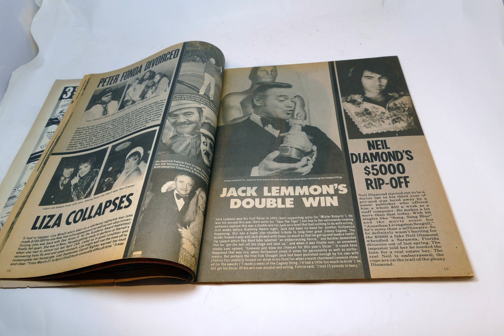 1974 August TV-MOVIES TODAY MAGAZINE ELVIS Hurt, Liz Taylor, Barbara Steals Cher