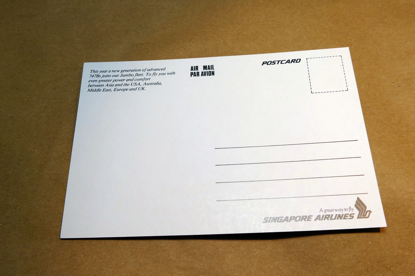 747 B Boeing Singapore Airlines Airplane Blue Sky Postcard Unposted