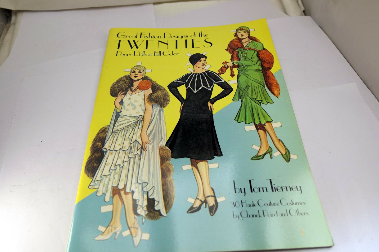 Dover Paper Dolls: Great Fashion Designs of the Twenties Paper Dolls by Tierney