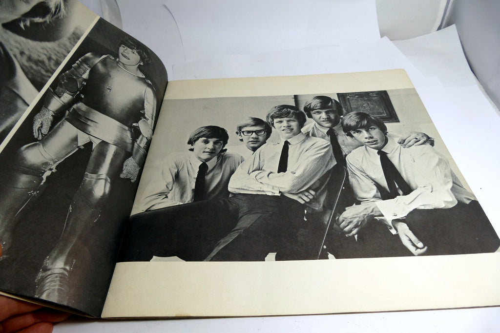 Herman's Hermits  booklet  Concert Tour photo book 1966  Advertisement Pamphlet