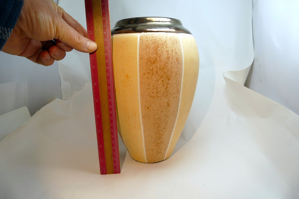 Art Pottery Ceramic Vase 1997 GB Gillian Bliss Signed sand light brown 11"
