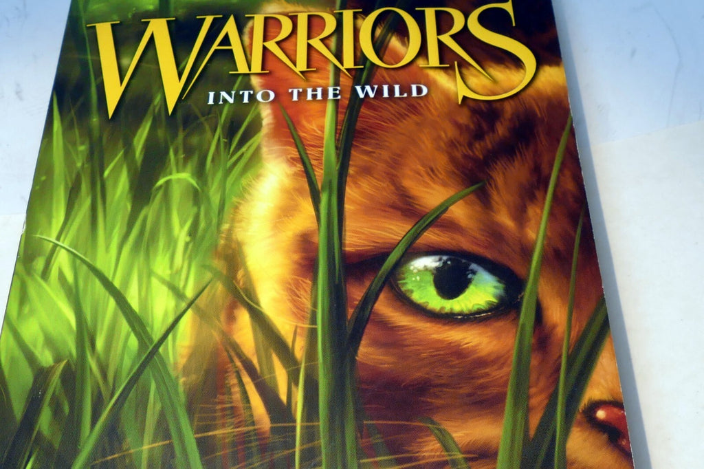Warriors #1: into the wild (warriors: the prophecies begin)   very good