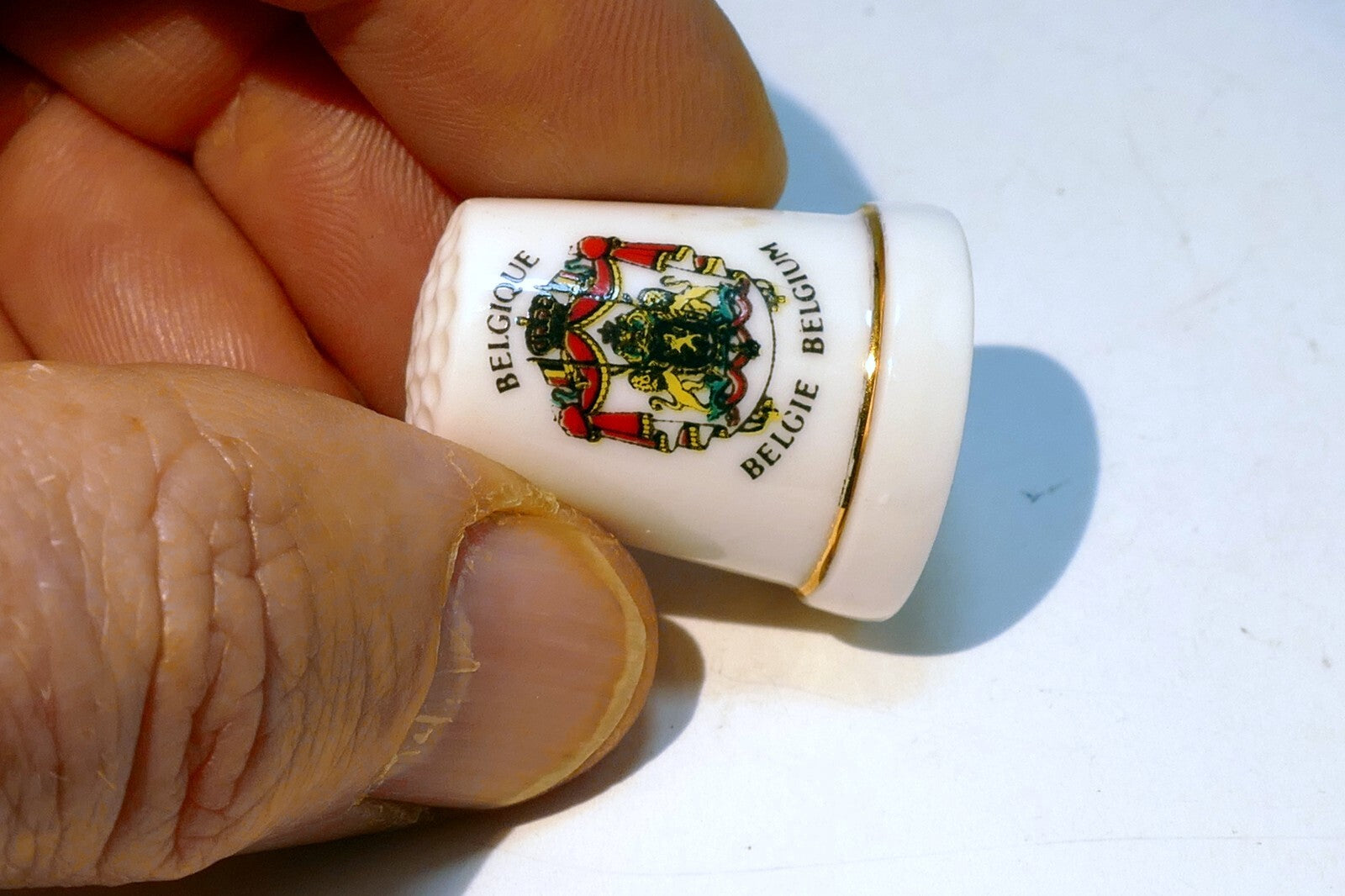 Porcelain Thimble Souvenir Belgium Belgie  Belgique
