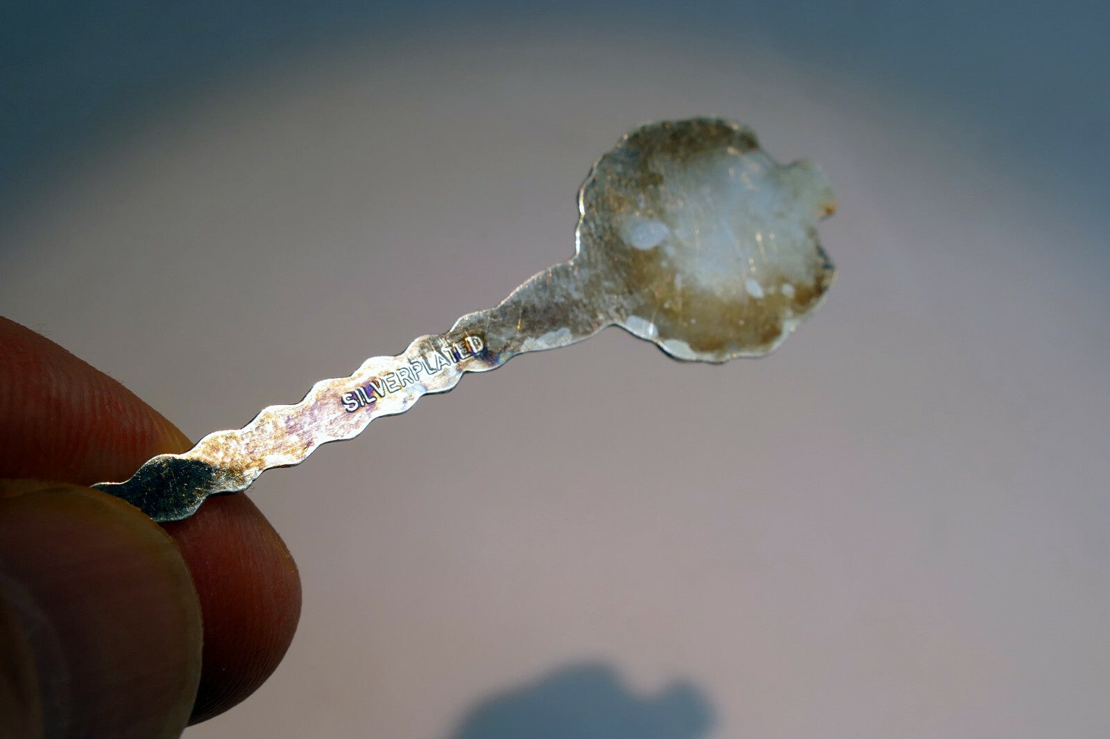 SOUVENIR TEA SPOON Ireland  vintage 4.5' long ornate Clover Silver plated