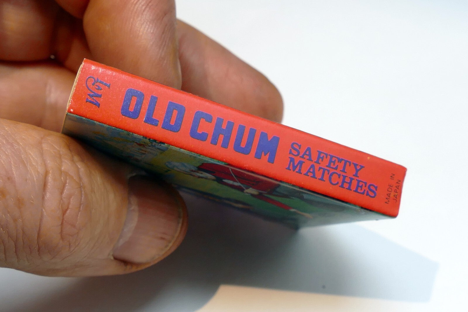 Old chum  light safety match box and wooden matches for pipe smoking tobacco