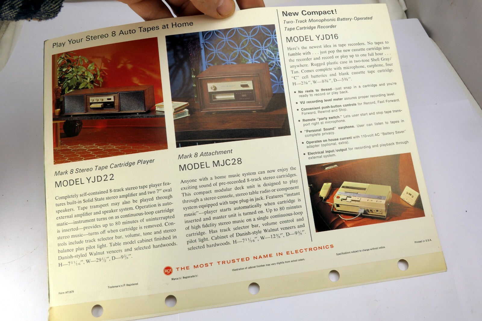 RCA CATALOG Brochure Ad YJG52 Solid State tape Recorders Players