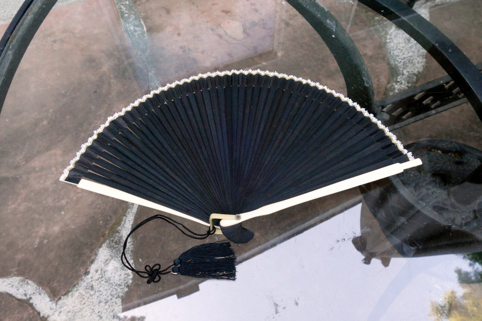 Japanese Hand FOLDING FAN, Bamboo Black Pink-Red-Gold Roses