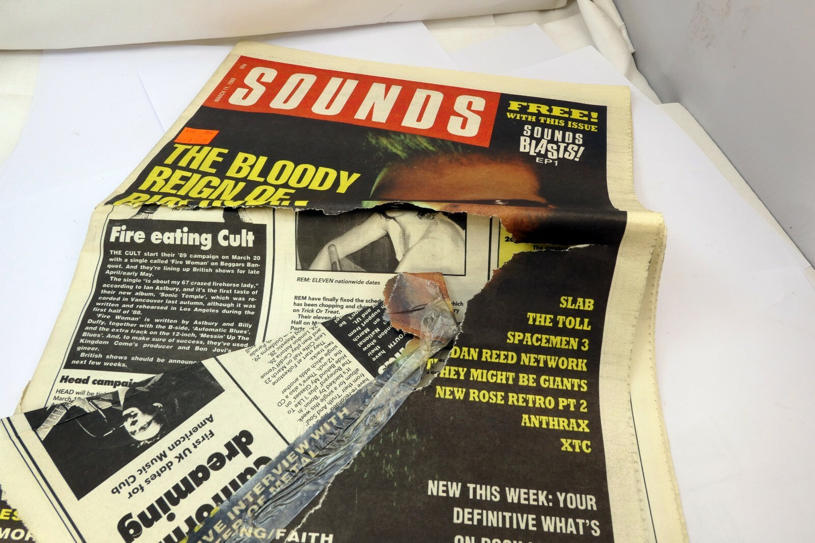 SOUNDS NEWSPAPER March 11 1989 music