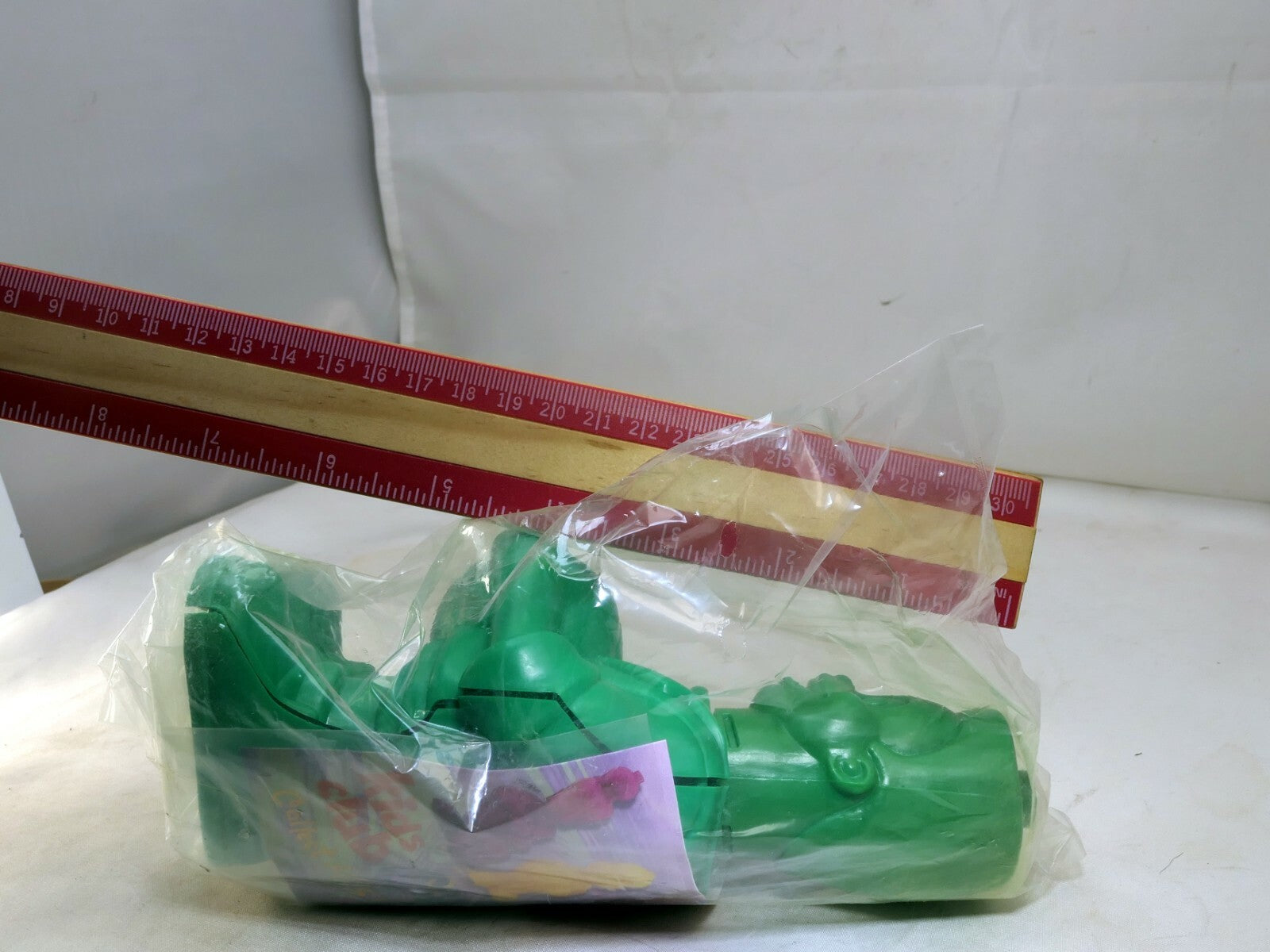 1995 BURGER KING KIDS CLUB COOLER “JAWS” Green Happy meal