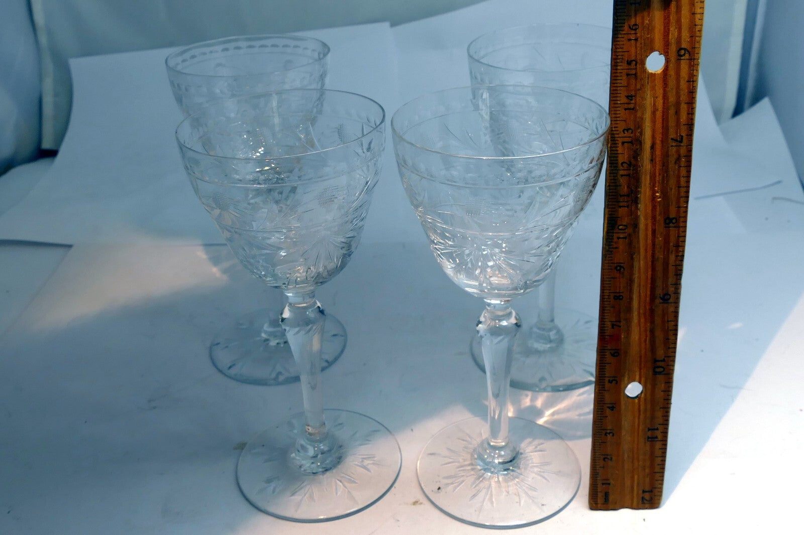 QUEEN'S Anne Lace Bohemian Wine Stem Glass Clear Cut Etched set of 4 Goblets