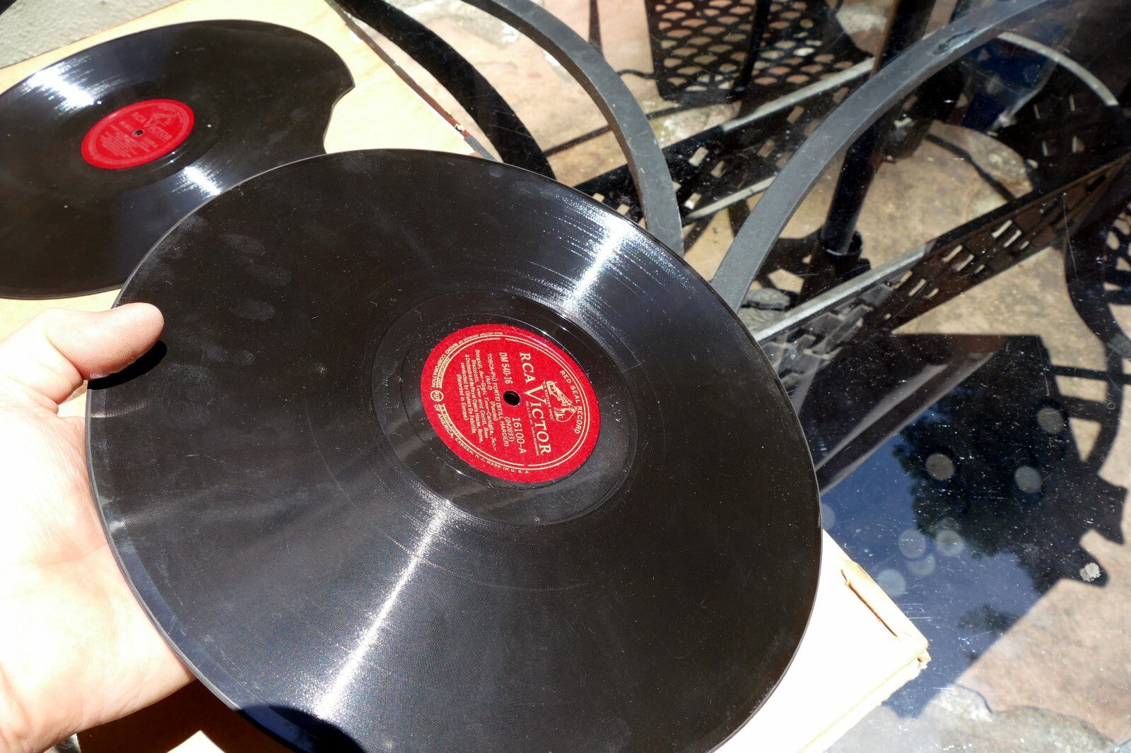 Set of 7 vintage 12-inch 78 RPM Tosca Volume II vinyl records by Puccini, featuring Gigli and conducted by Fabritiis