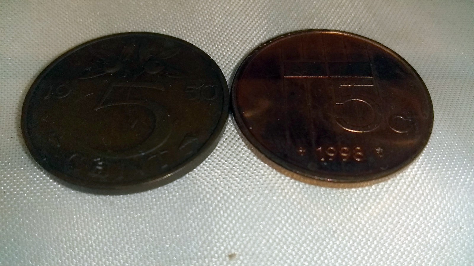 Netherlands 5 Cent Pre-Euro  Coin Queen Beatrix Jualiana lot of Two 1998 1950