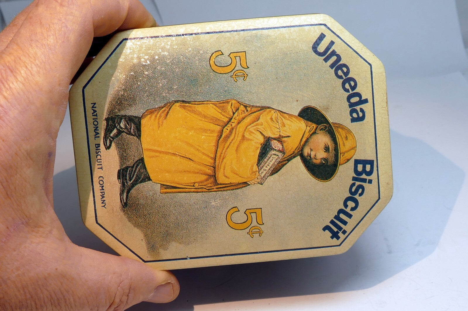 Uneeda Biscuits Tin Depicts 1923 Art Tin octagonal empty container boy