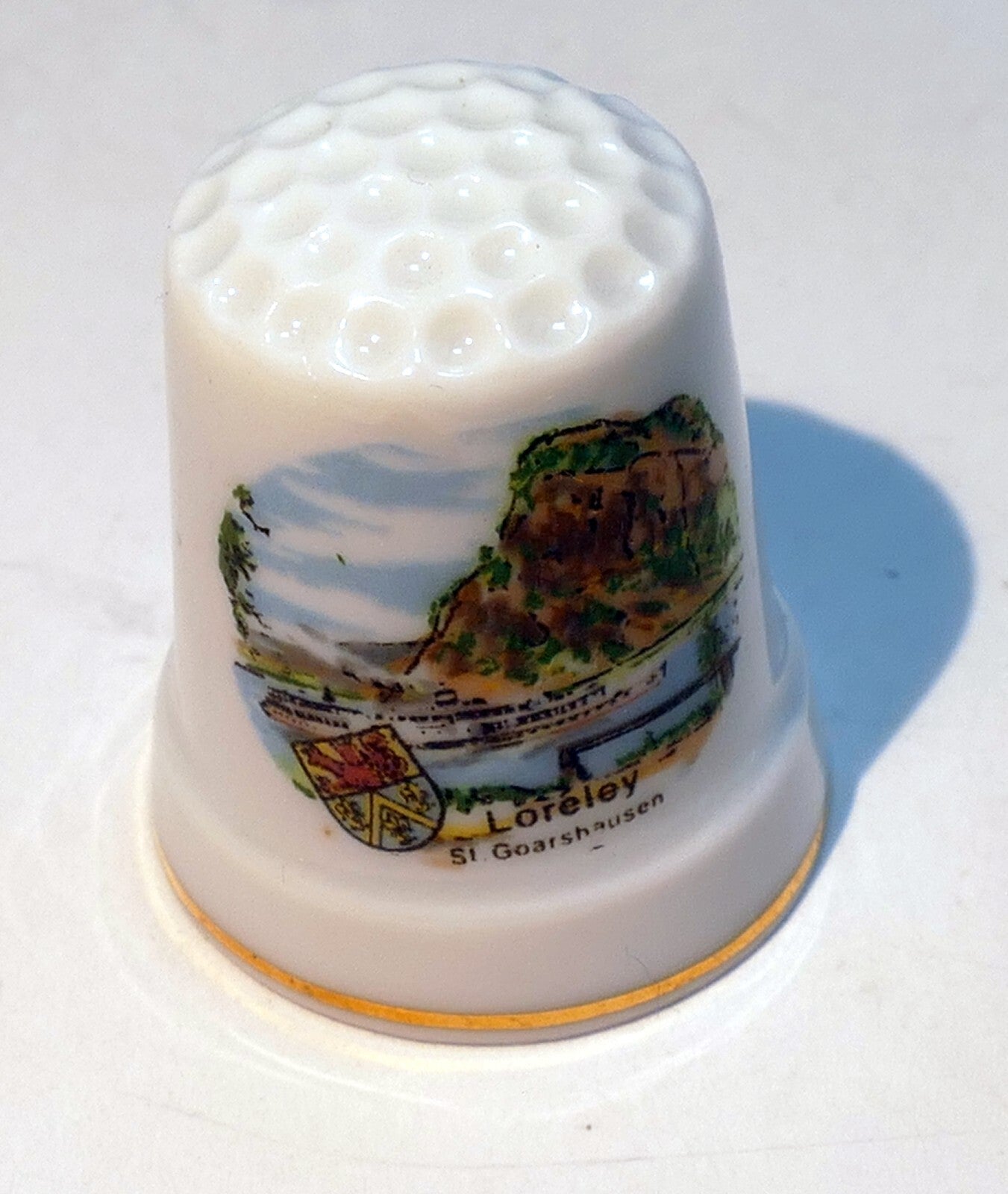 Porcelain thimble souvenir reutter porzellan germany loreley river mountain