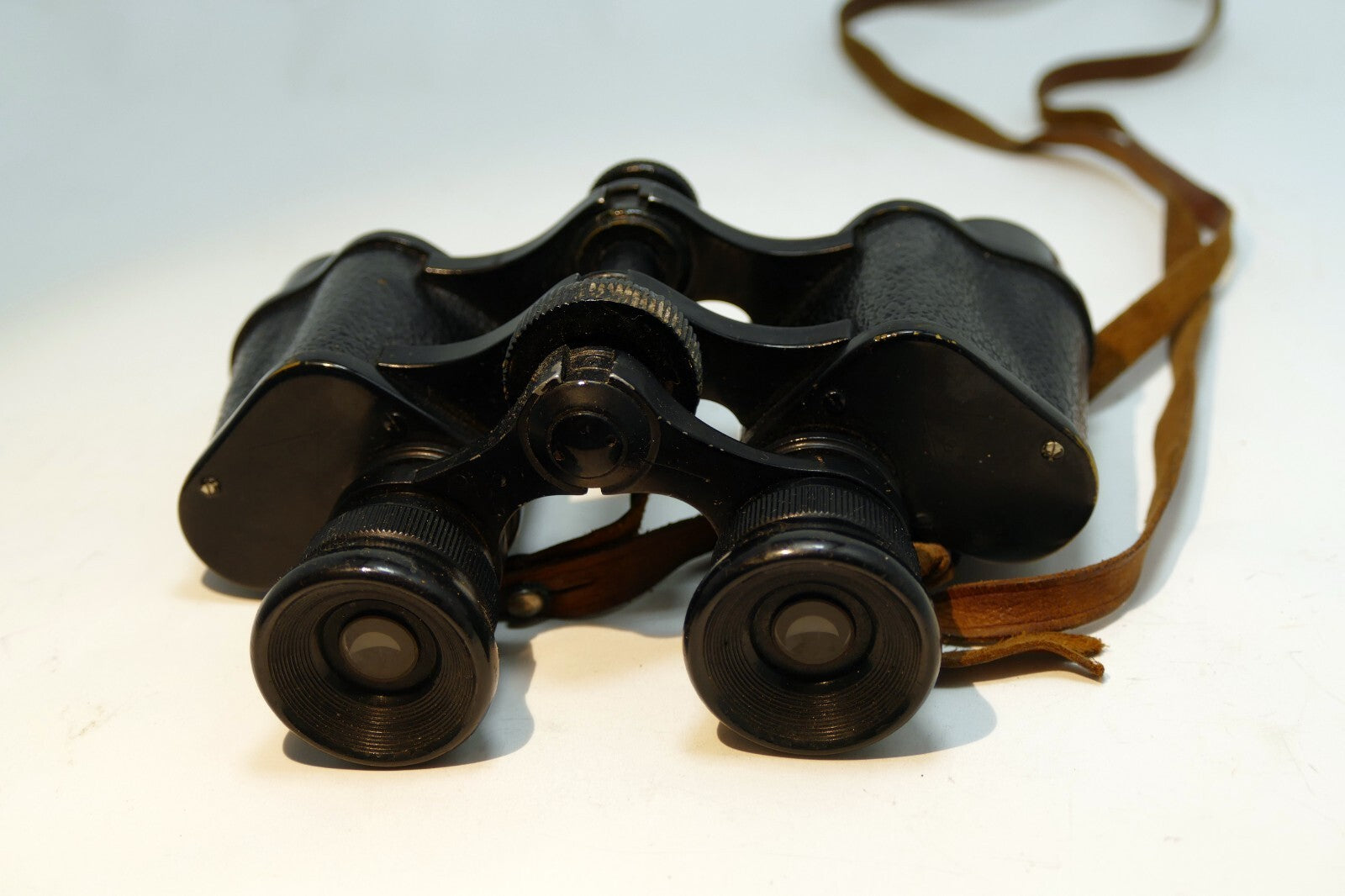 Som berthiot binoculars made in france 8 x a tarpey case ww i
