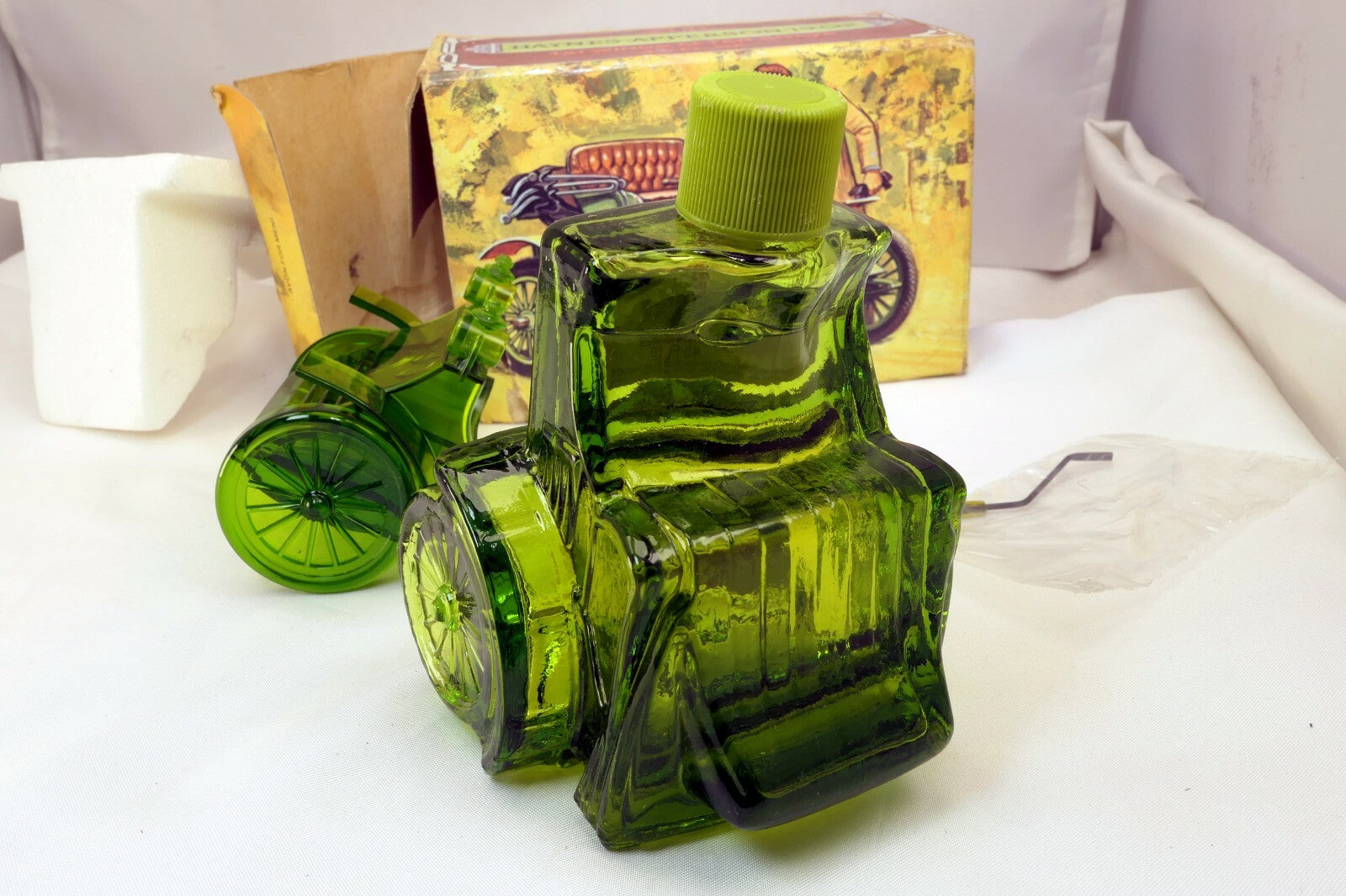 AVON TAI WINDS AFTERSHAVE 4.5 FL. OZ. Haynes-Apperson 1902 Cologne Boxed