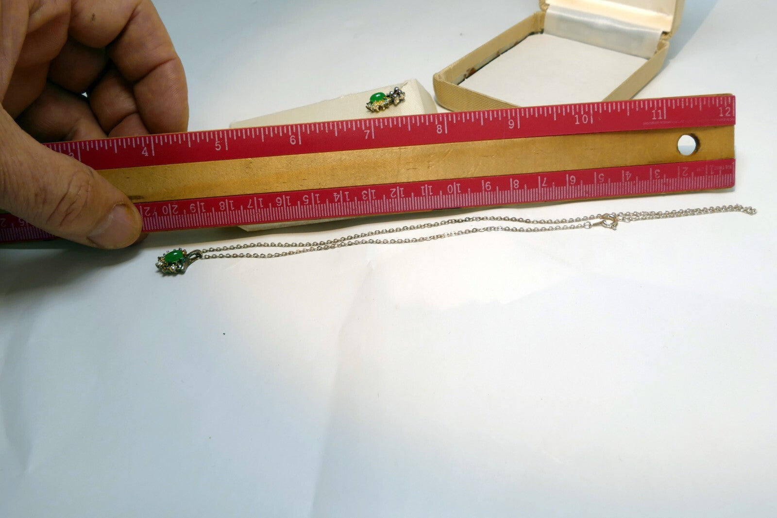 VINTAGE Jennifer Moore Green Pendant Ear Ring Set vintage