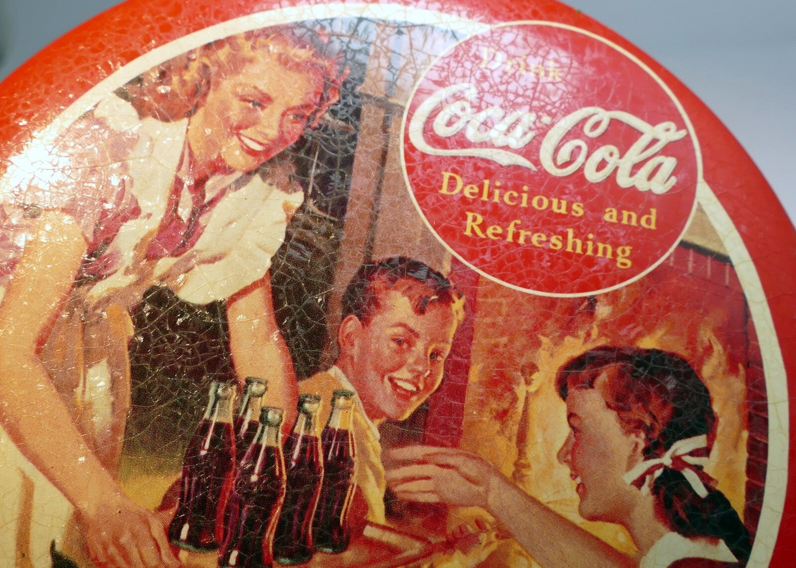 Coca cola tin can red & gold "delicious and refreshing" drink round 5"
