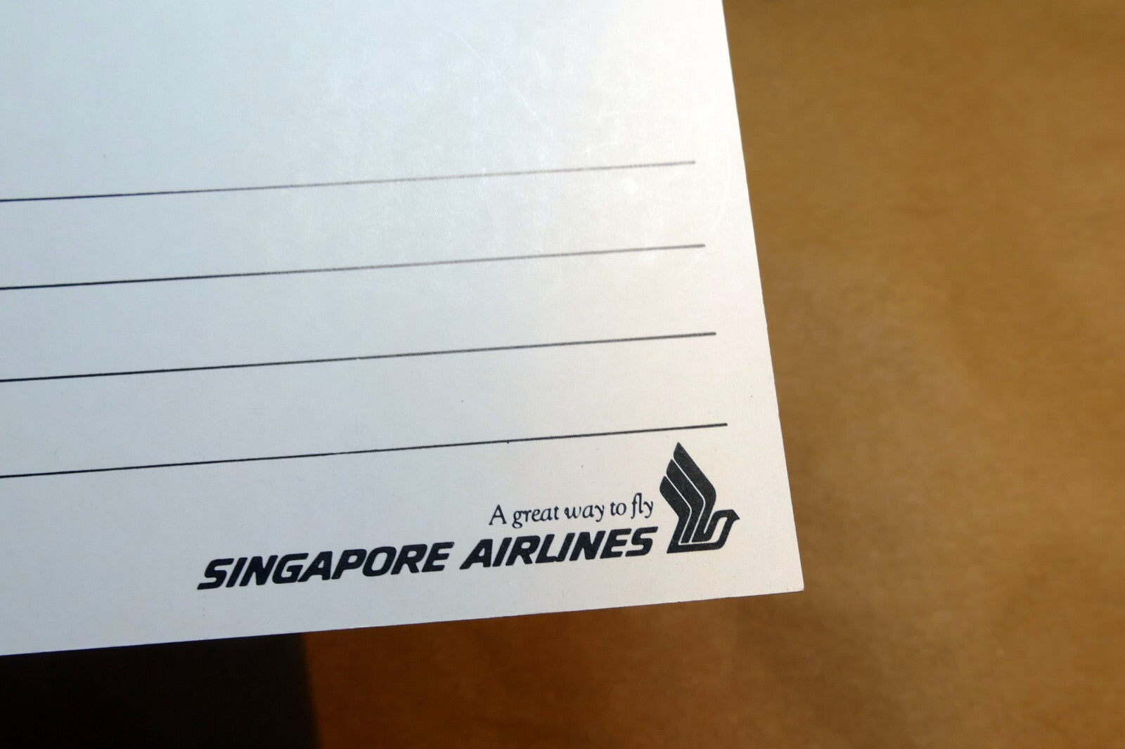 747 B Boeing Singapore Airlines Airplane Blue Sky Postcard Unposted