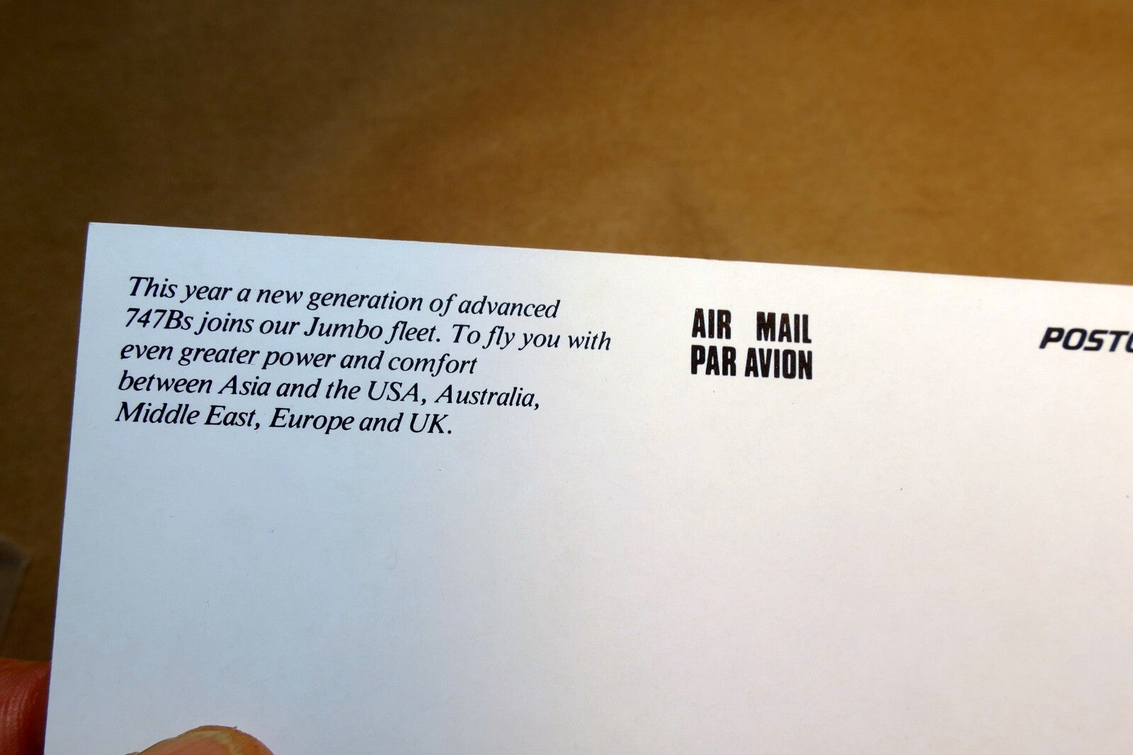 747 B Boeing Singapore Airlines Airplane Blue Sky Postcard Unposted