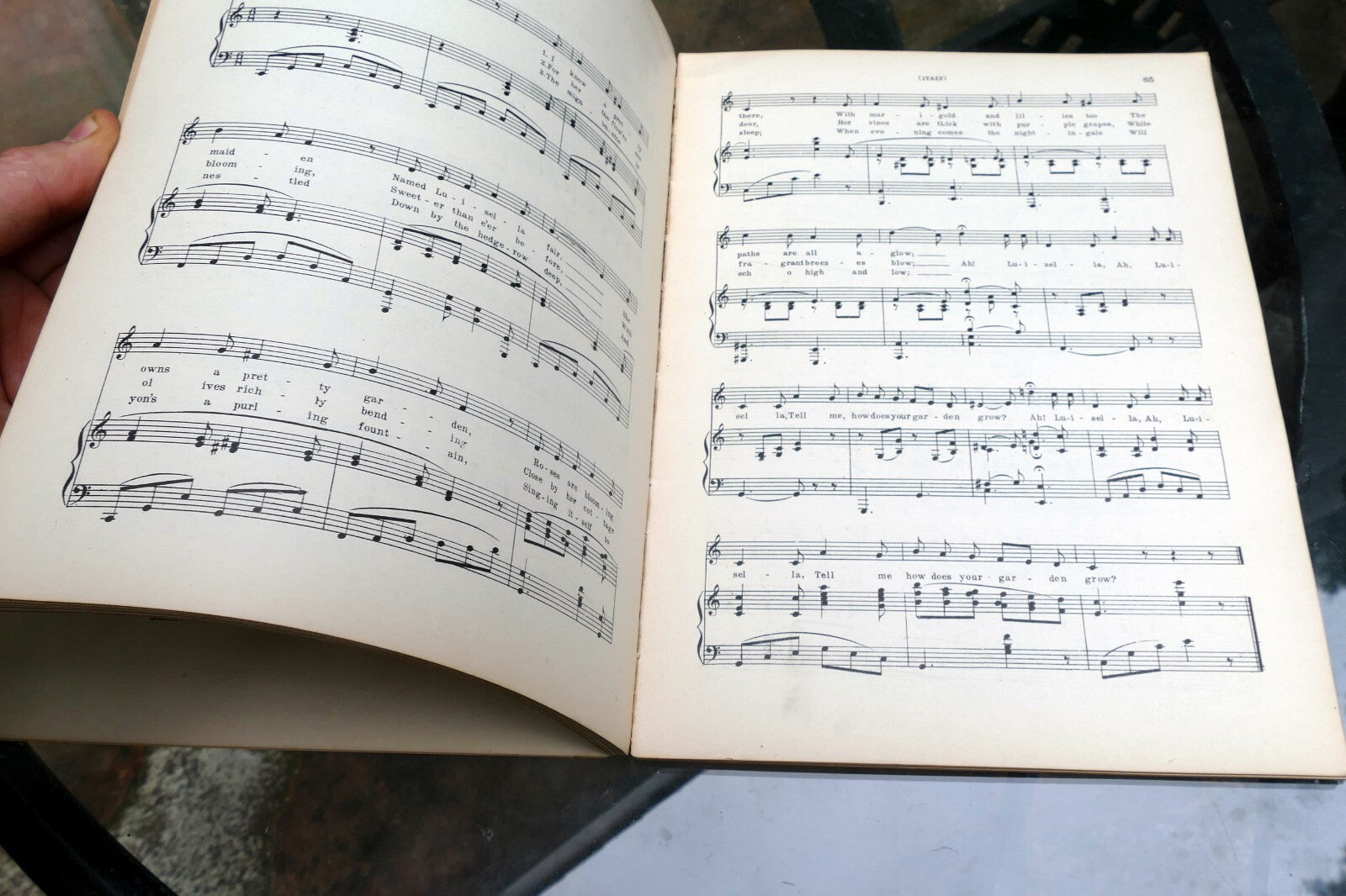1910 LAUREL One Hundred Folk-Songs Sheet music Gilbert Birchard & co. Boston