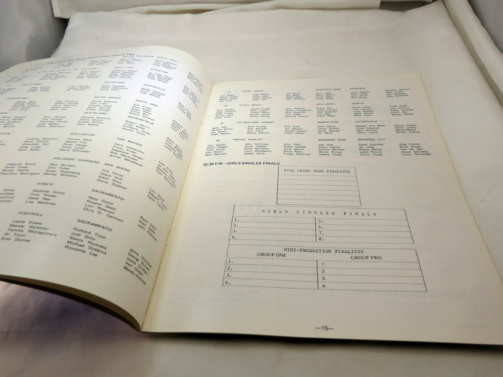 Gold Skate Classic 12th 1977 Program competition  BOOK BROCHURE