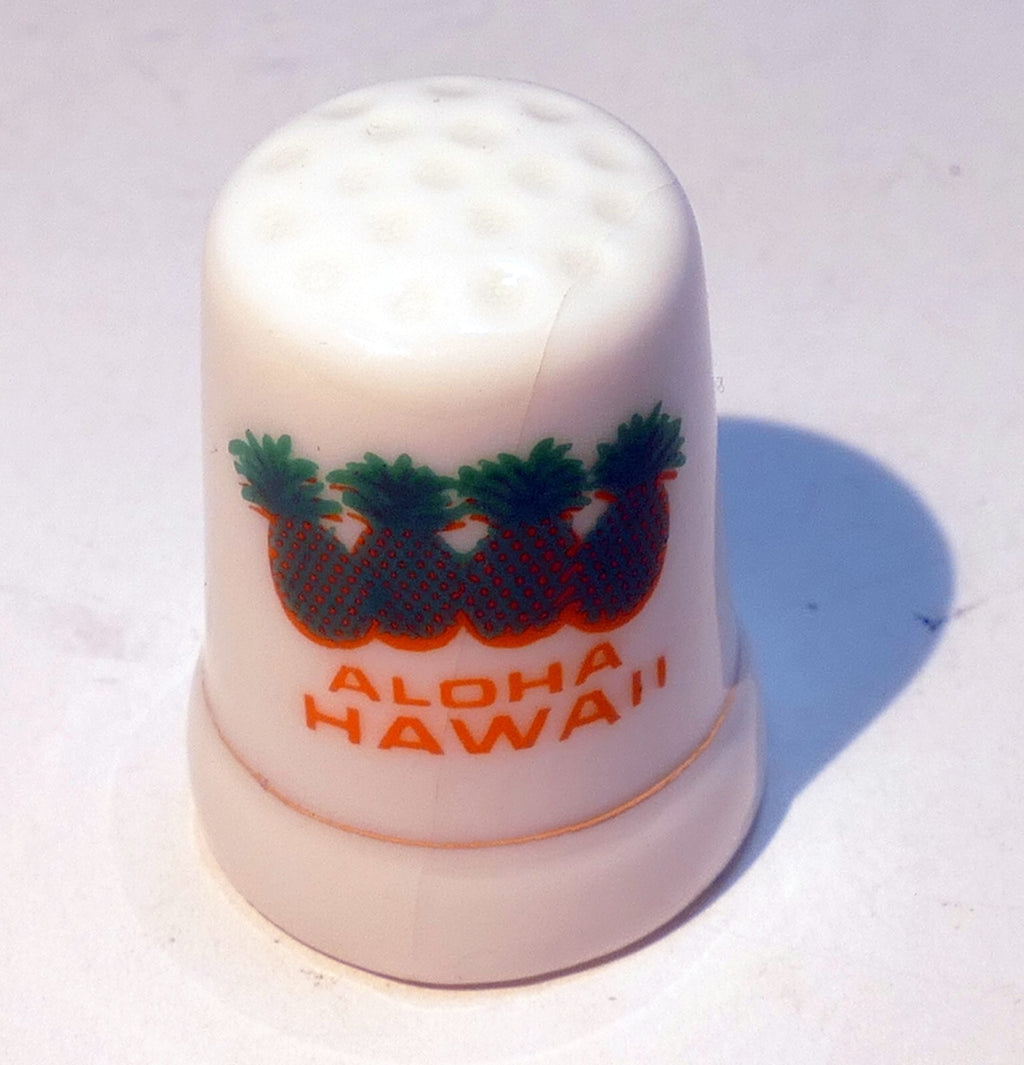 Porcelain thimble souvenir aloha hawaii pineapple usa